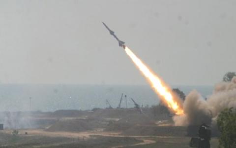 Saudi air defense intercepts rocket fired from Yemen