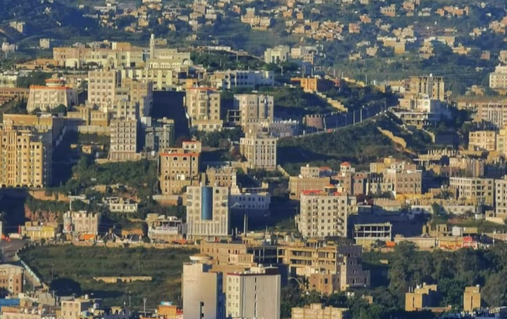 Yemen : Two Girls Killed, Third Injured as Construction Crane Load Falls in Ibb