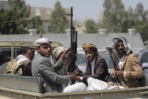 Rights group: Yemen’s Houthis ban entry of medicine, food to detainees
