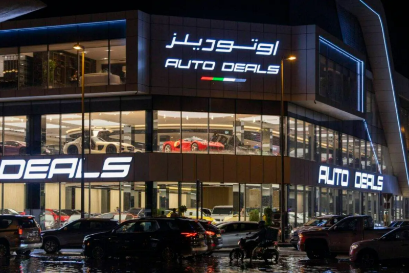 UAE leads Arab countries in investments in car sales sector