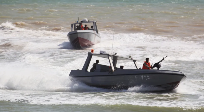 Yemen : gov't Coast Guard intercepts Iranian weapons sent to Houthis