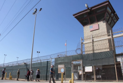 U.S. transfers 11 Yemeni prisoners from Guantánamo to Oman