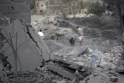 US Airstrikes Targeting Yemen’s Houthis Kill at Least 2 People