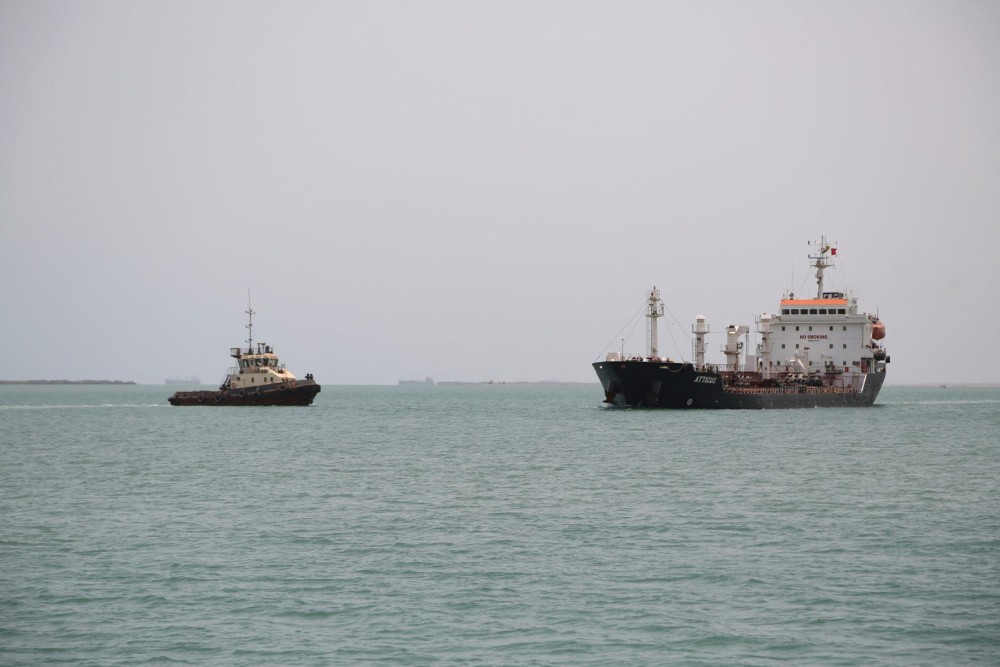 Projectile Falls into Red Sea Near Vessel Off Yemen, UKMTO Confirms