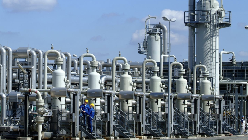 UAE bourses rebound as energy and financial shares climb