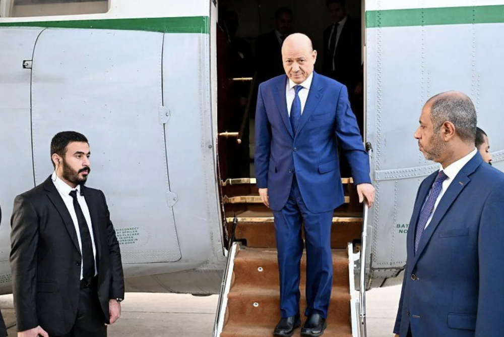 Yemen’s PLC President Returns to Aden with Senior Officials