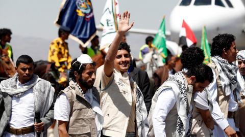 Visually impaired Yemeni groom’s message draws thousands to his wedding in Aden