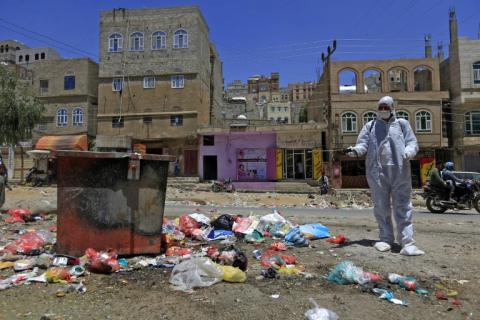 Yemeni gov't says Houthi shelling kills woman, injures 11 in SW province