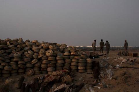 Yemen army says cleared 2000 Houthi explosive devices