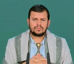 Yemen : Houthi leader emphasizing the group's determination to continue their attacks on ships linked to Israel in the Red Sea